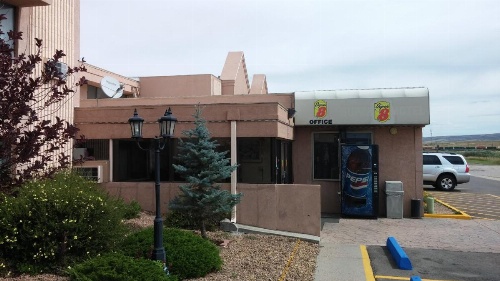 Super 8 by Wyndham Laramie image 14
